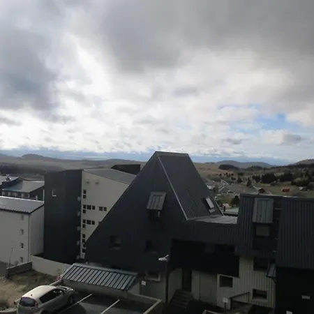 Coeur De Station Avec Parking Prive A Super - Fr-1-814-47 *